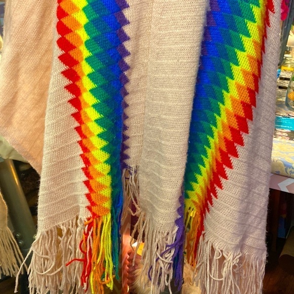 ππ· Rainbow Shawl Scarf π·π DreamDoll Retro NWT - Picture 5 of 10
